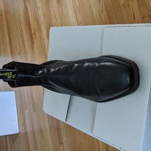 R.M WILLIAMS RIGHT BOOT ONLY